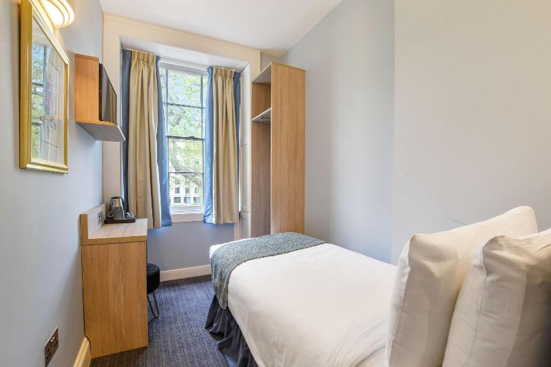 스탠다드 싱글 룸, The Judd