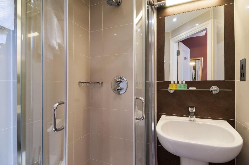 스탠다드 룸, The Judd