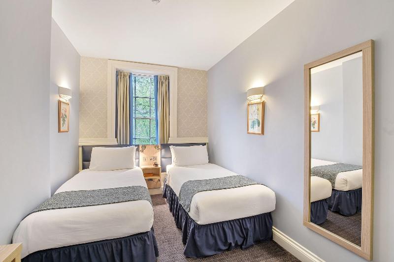 스탠다드 룸, The Judd