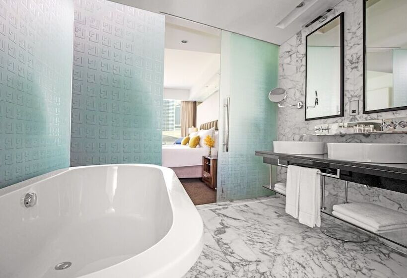 Номер Премиум, Voco Bonnington Dubai, An Ihg