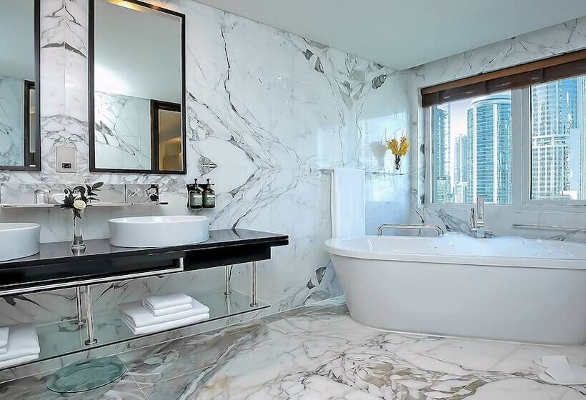 Номер Deluxe, Voco Bonnington Dubai, An Ihg