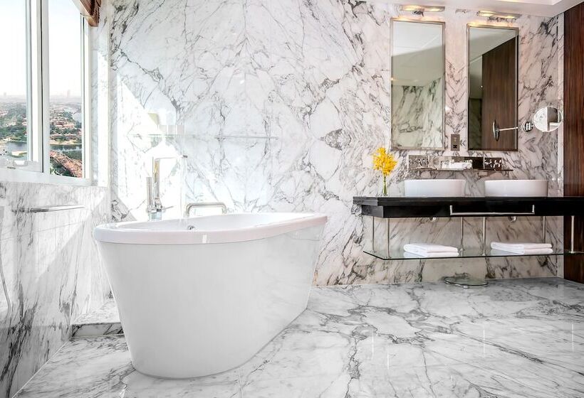 Номер Deluxe, Voco Bonnington Dubai, An Ihg