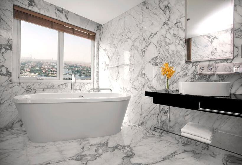 Люкс с Видом, Voco Bonnington Dubai, An Ihg