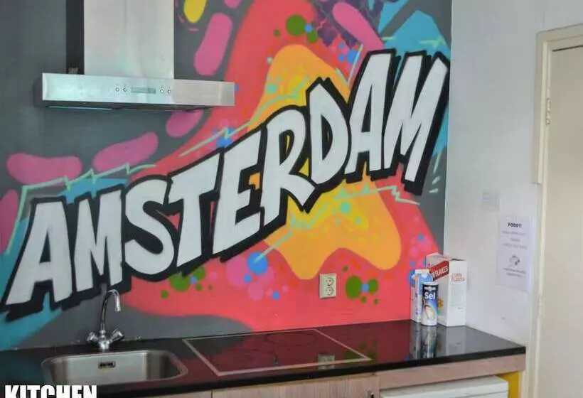 اتاق استاندارد با سرویس بهداشتی مشترک, Princess Hostel Leidse Square Amsterdam