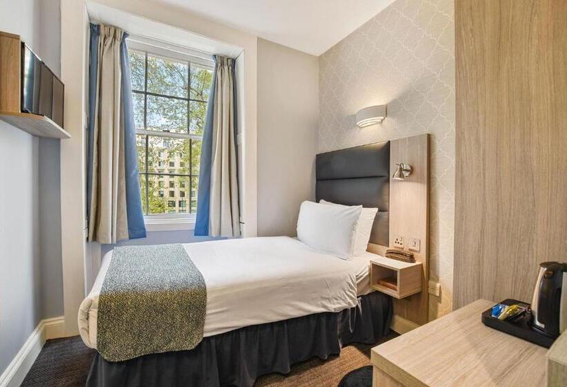 스탠다드 싱글 룸, The Judd