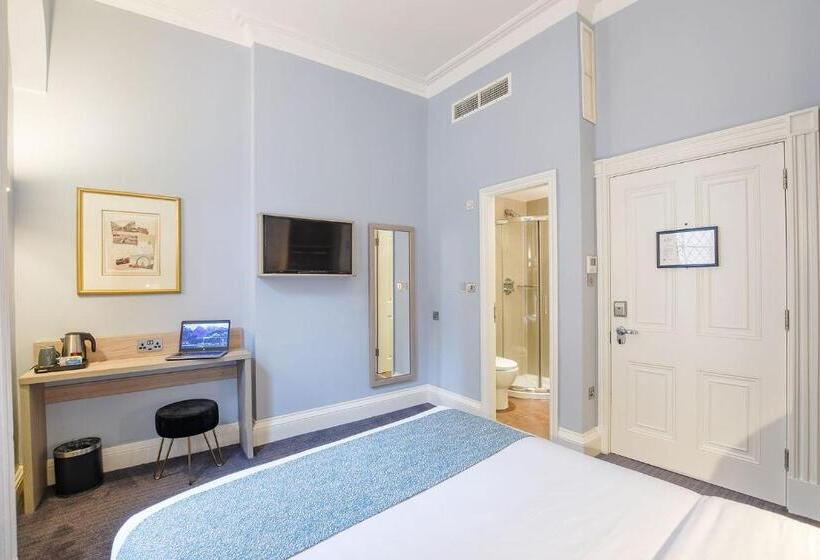 스탠다드 룸, The Judd