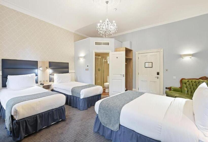 4인용 스탠다드 룸, The Judd