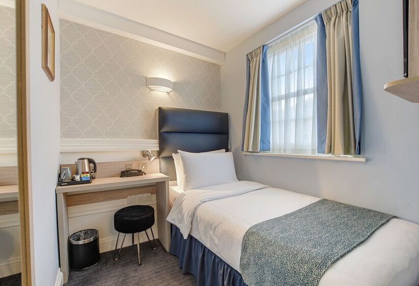 스탠다드 싱글 룸, The Judd