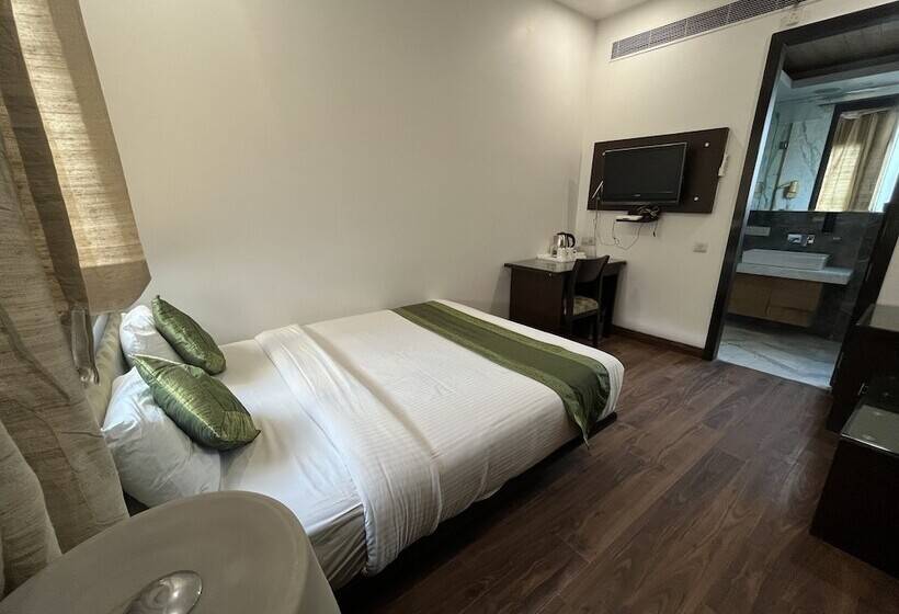 Номер Deluxe, Amber Inn By Orion Hotels