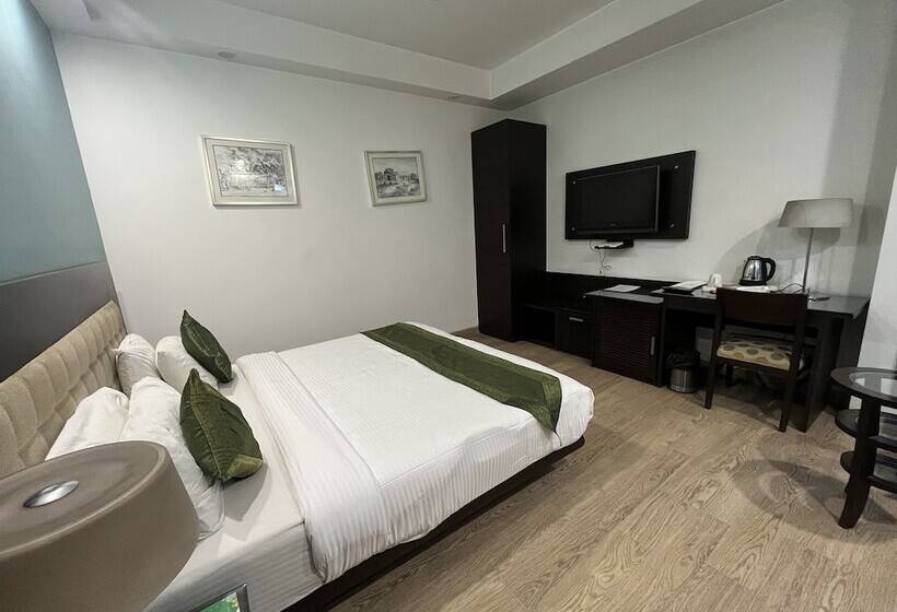 Номер Deluxe, Amber Inn By Orion Hotels