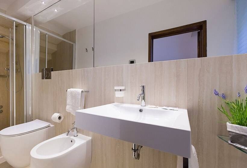 اتاق استاندارد, Nonna Jole