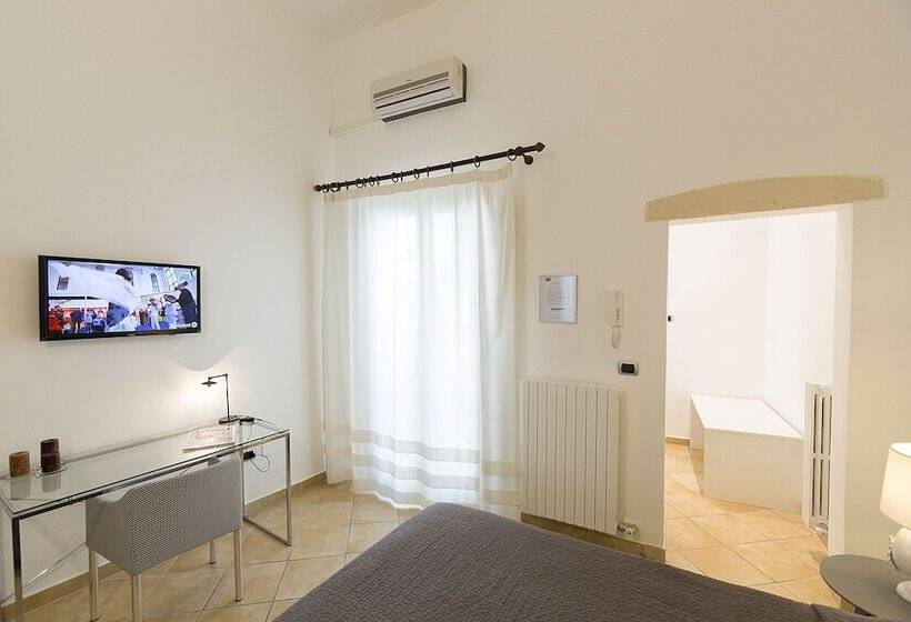 اتاق استاندارد, Nonna Jole