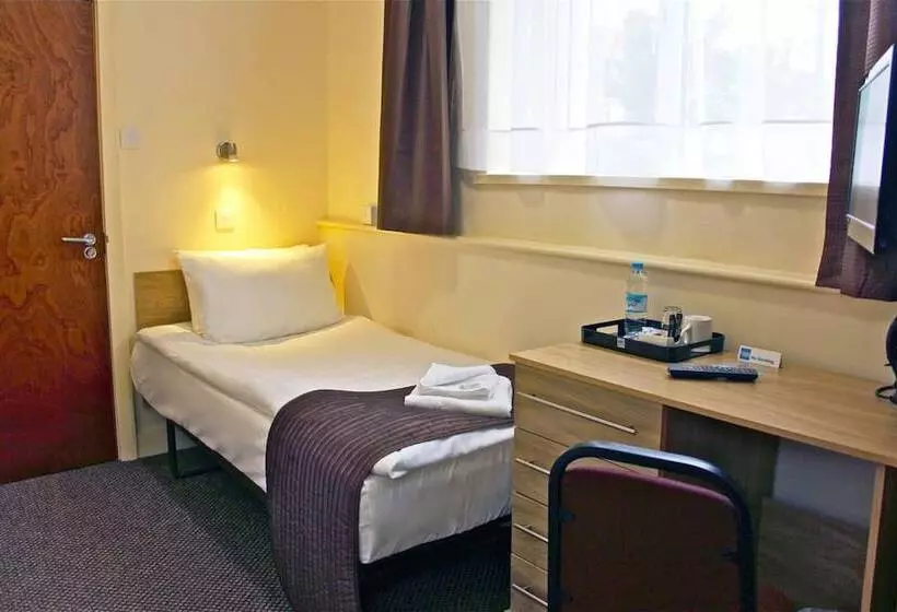 اتاق استاندارد یک نفره, Central Hotel Golders Green