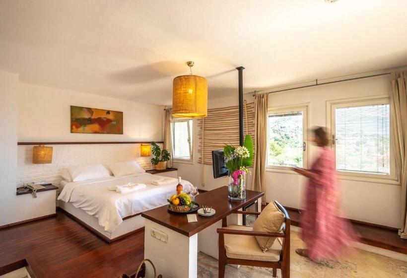 Standard Room, 4reasons Hotel + Bistro | 12+