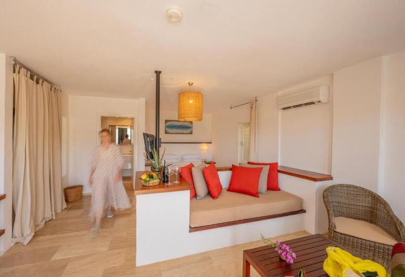 Junior Suite, 4reasons Hotel + Bistro | 12+