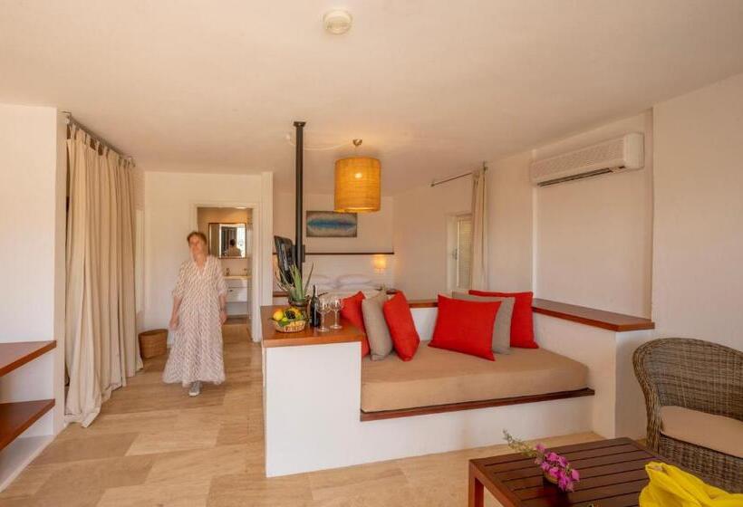 Junior Suite, 4reasons Hotel + Bistro | 12+