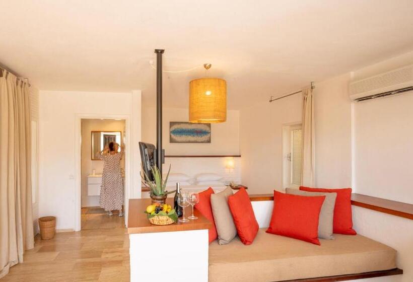Junior Suite, 4reasons Hotel + Bistro | 12+