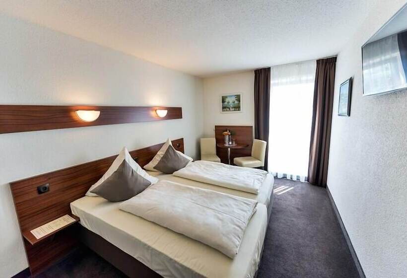 스탠다드 싱글 룸, Am Wall