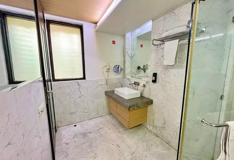 デラックスルーム, Amber Inn By Orion Hotels