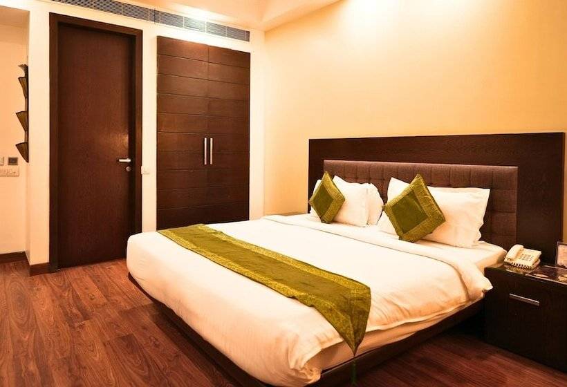 Номер Deluxe, Amber Inn By Orion Hotels