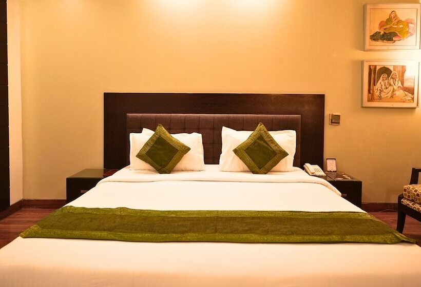 Номер Стандарт, Amber Inn By Orion Hotels