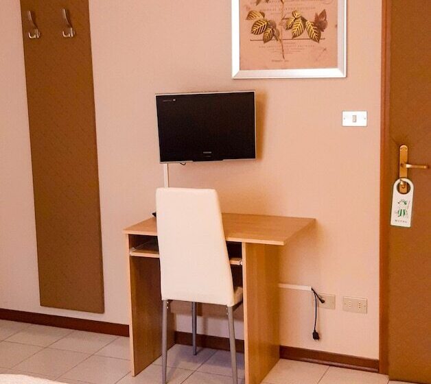 Habitación Estàndard Individual, Arcoveggio