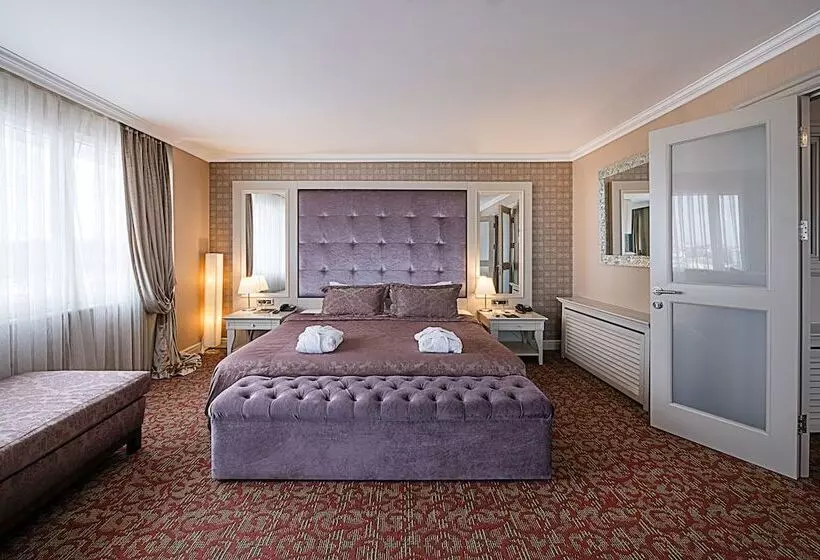 Suite, Dream Hill Business Deluxe Hotel Asia