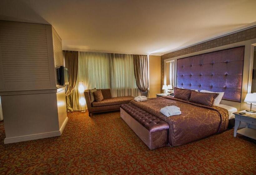 سوییت, Dream Hill Business Deluxe Hotel Asia