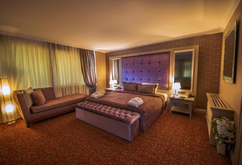 سوییت, Dream Hill Business Deluxe Hotel Asia