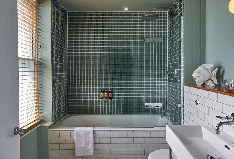 Классический Номер, Du Vin & Bistro Brighton