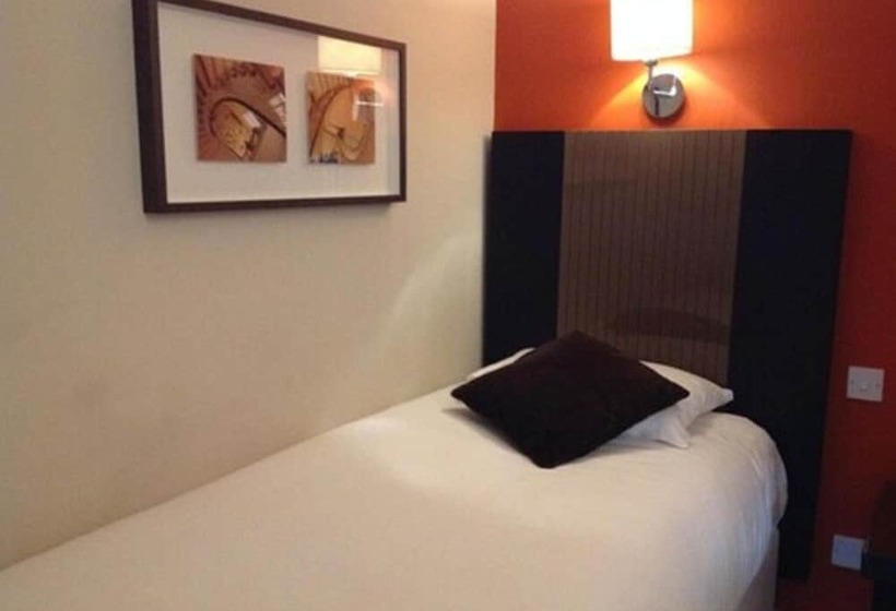 标准单人间, Highfield Park