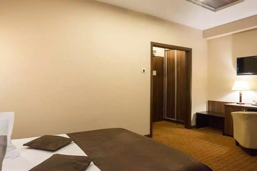 اتاق سوپریور, Inter Business Bucharest