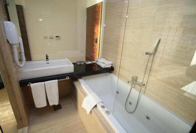 חדר דלוקס נוף לים, Beach Hotel Split