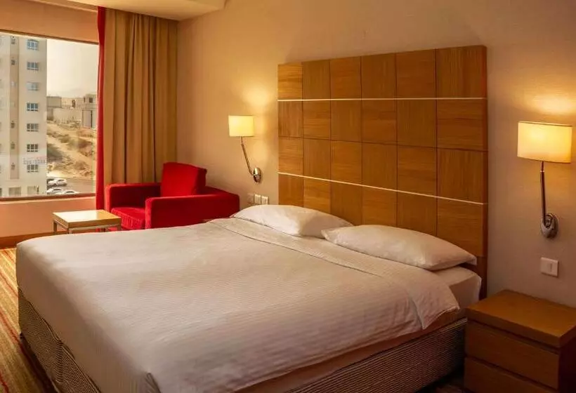 سوییت, Golden Tulip Muscat