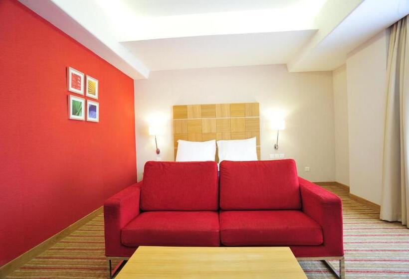 اتاق سوپریور, Golden Tulip Muscat