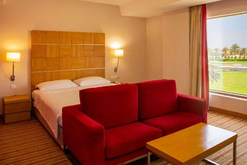 اتاق سوپریور, Golden Tulip Muscat