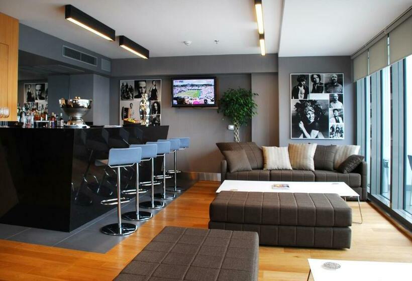 シニアスイート, Point Hotel Barbaros