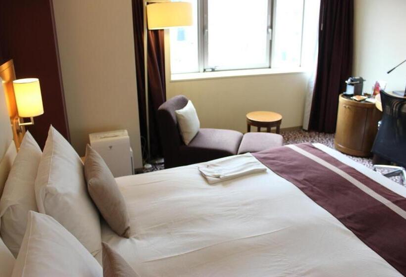 标准间, Ryumeikan Tokyo