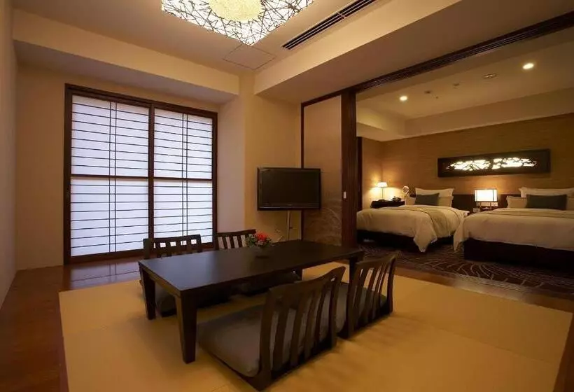 سوییت جونیور, Ryumeikan Tokyo