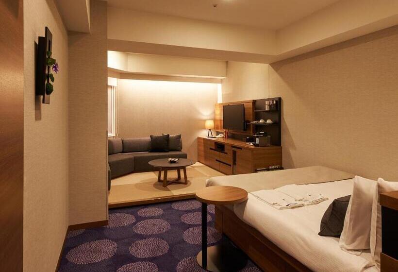 Номер Deluxe, Ryumeikan Tokyo