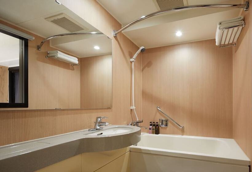 Номер Deluxe Кровать Кинг, The B Ochanomizu