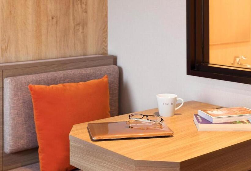 Номер Стандарт, The B Ochanomizu