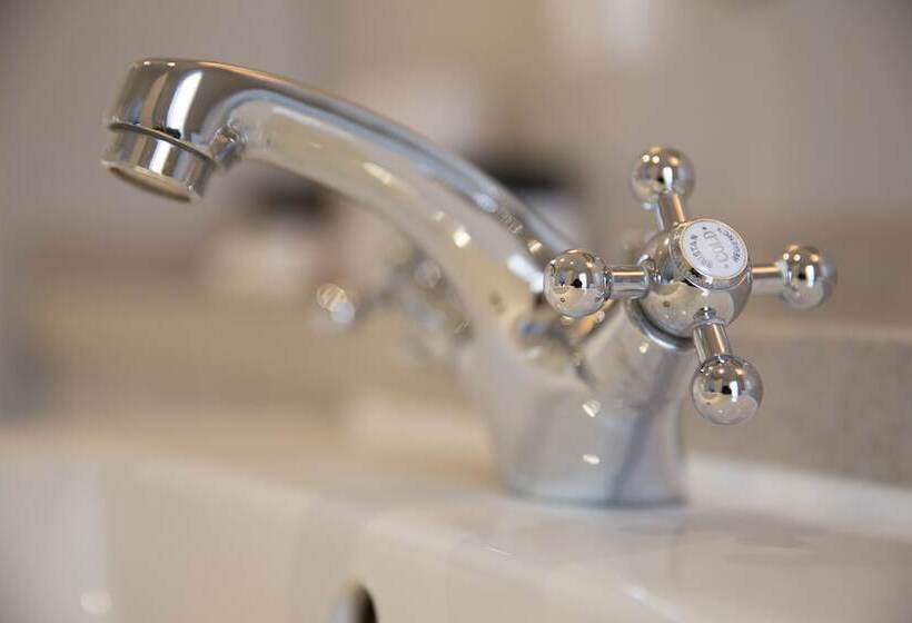 家庭间, The Marine