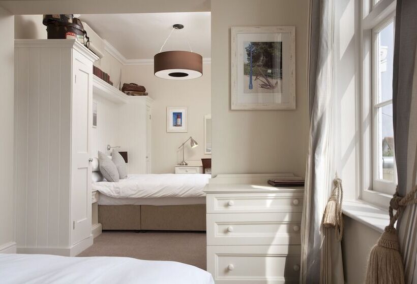 家庭间, The Marine