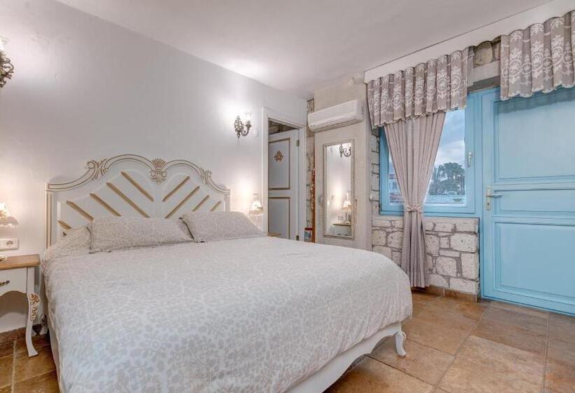 Номер Superior Вид на Бассейн, Villa Fora