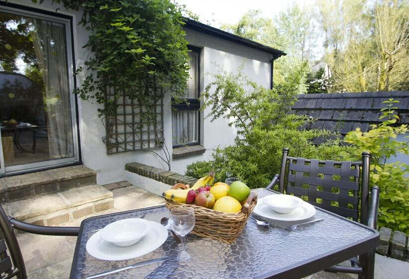 Дом 1 Спальня, Woodford Bridge Country Club