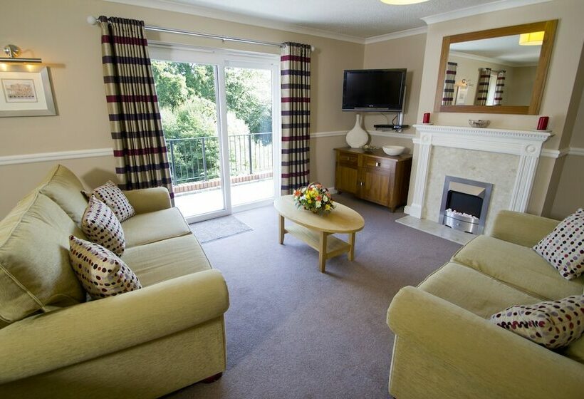 בית, חדר שינה 1, Woodford Bridge Country Club