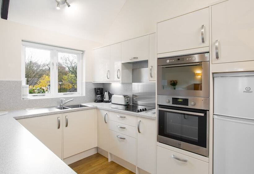 בית, חדר שינה 1, Woodford Bridge Country Club