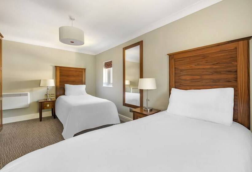 Дом 2 Спальни, Woodford Bridge Country Club