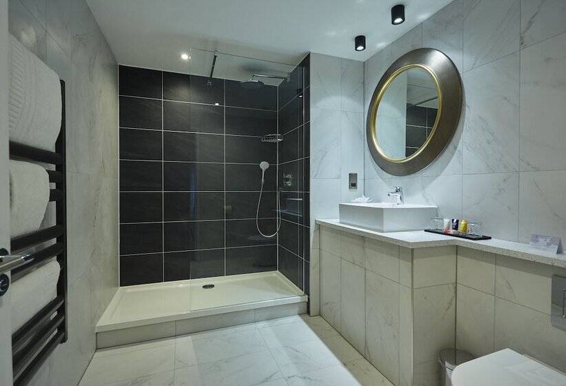 Полулюкс, Wychwood Park Hotel And Golf Club